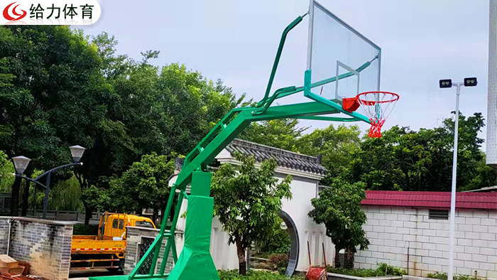 江西移動籃球架