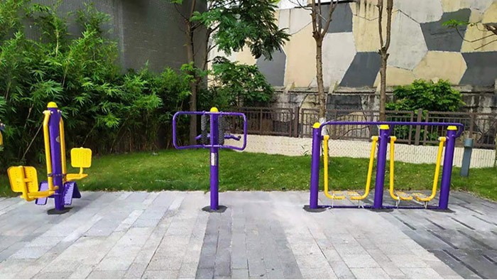 小區(qū)健身器材