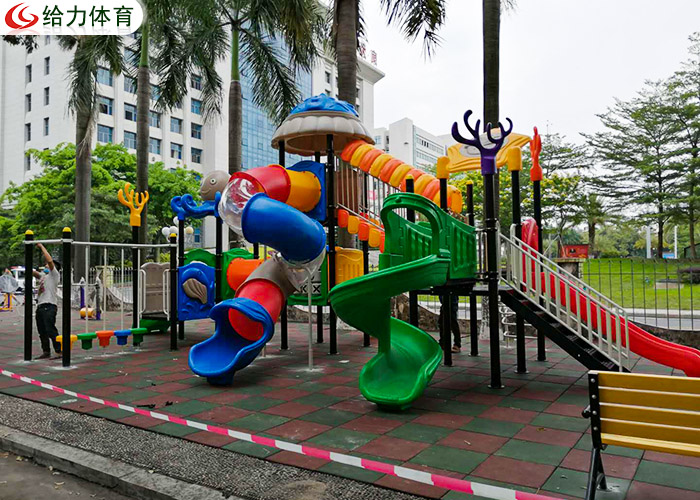 小區(qū)兒童滑梯