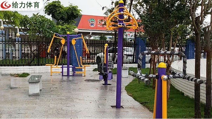 小區(qū)健身器材廠家地址