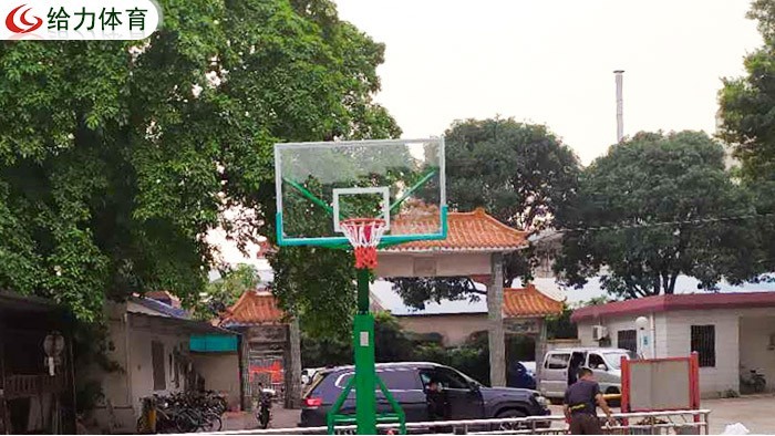 移動(dòng)籃球架價(jià)格