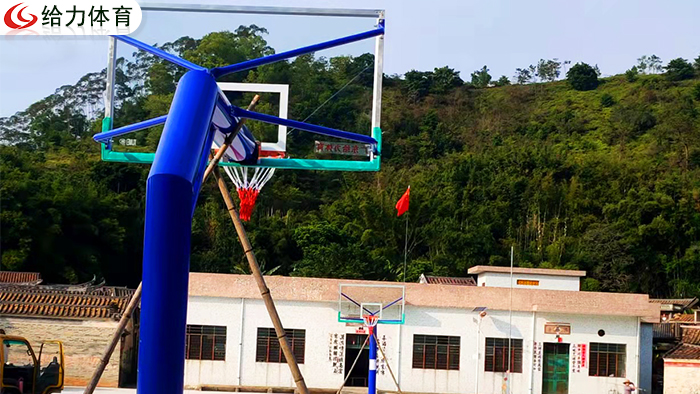 是深圳固定籃球架價格
