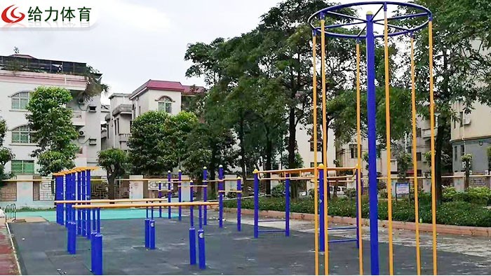 戶外健身器材